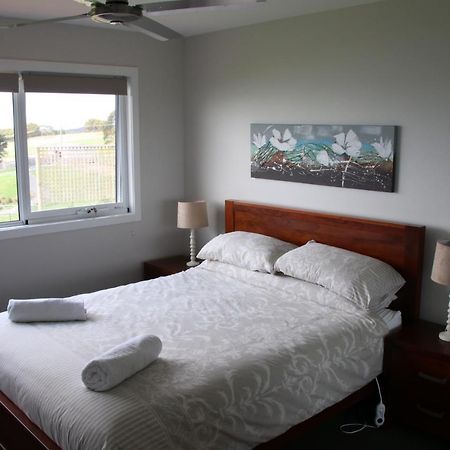 Penguin Seaside Farm Villa ภายนอก รูปภาพ